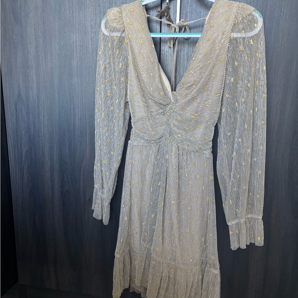 Elegant Beige Long-Sleeve Dress